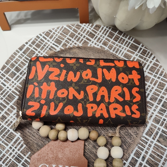 🥰EUC Louis Vuitton Stephen Sprouce Graffiti Speedy 30 Zip Around Leather Wallet - Picture 6 of 14